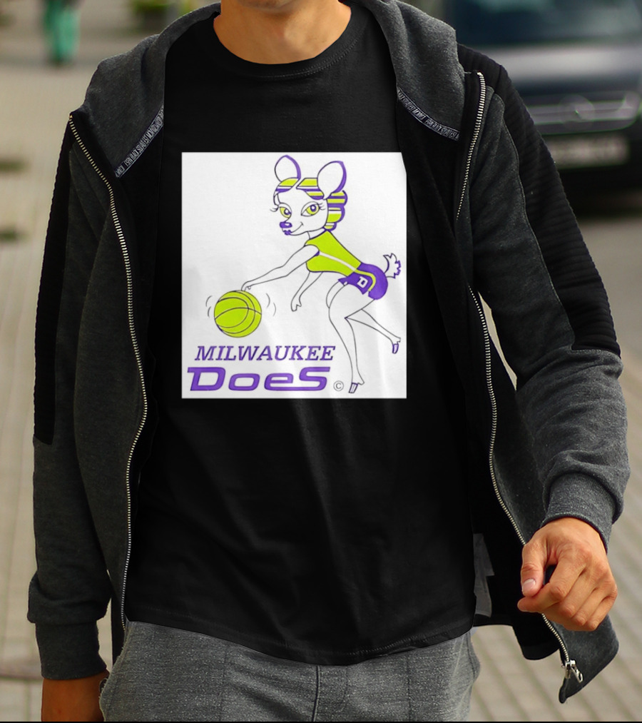 Milwaukee Does WPBL Vintage Basketball T-Shirt