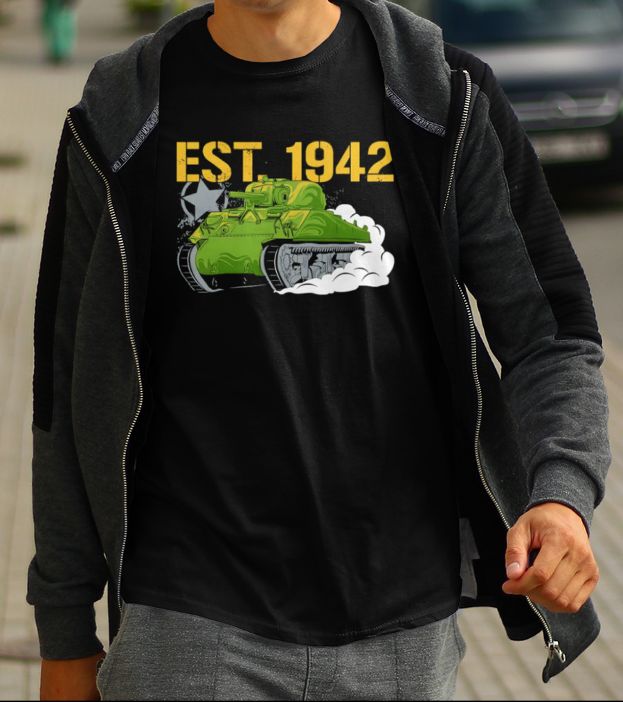 WW2 Sherman Tank EST 1942 World War II Historical Vehicle T-Shirt