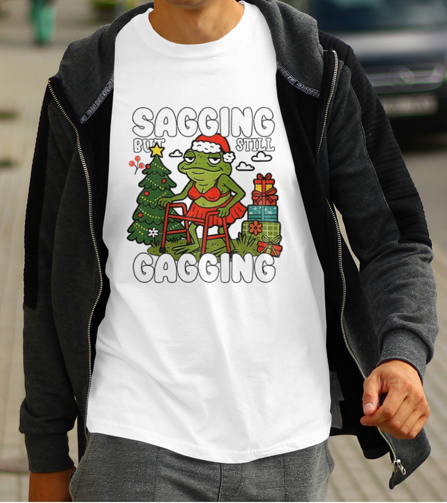 Sagging But Still Gagging Frog Santa Hat Christmas Tree Presents T-Shirt