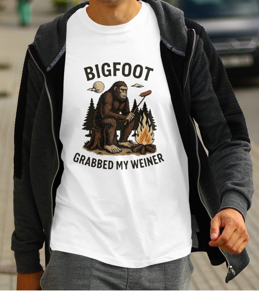 Bigfoot Grabbing My Weiner Campfire Sausage Grilling Moonlit Forest T-Shirt