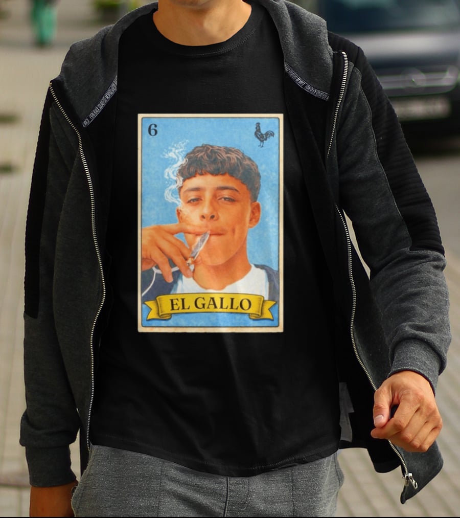El Gallo Smoking Card 6 Rooster T-Shirt