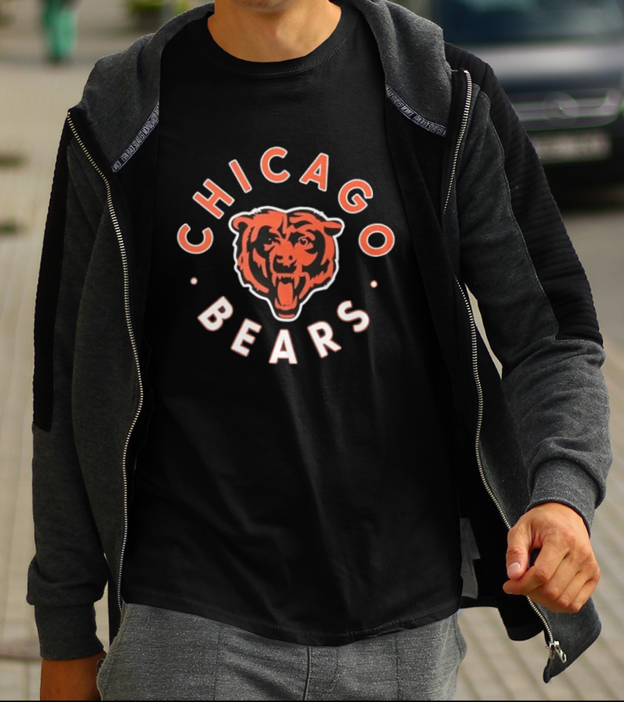 Chicago Bears Team Emblem And Iconic Bear Head T-Shirt