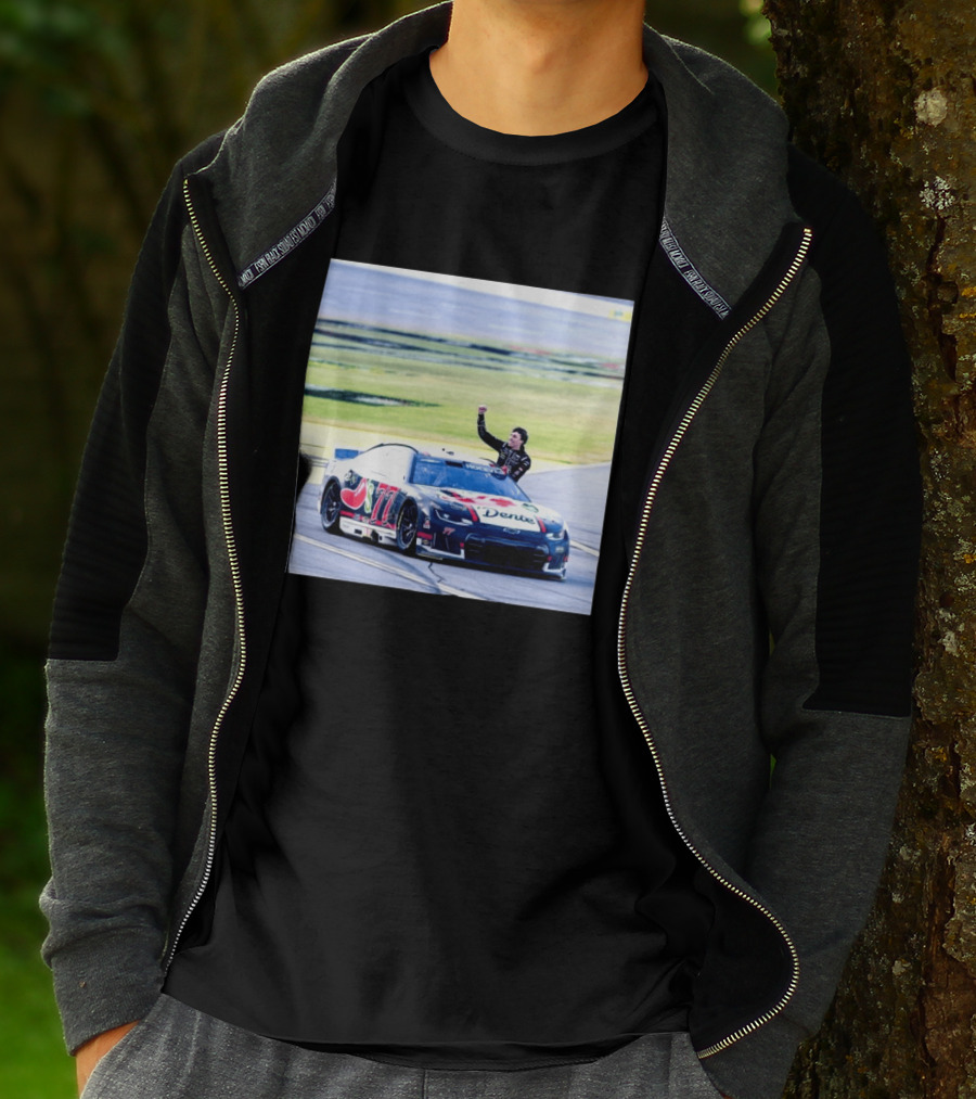 Carson Hocevar First Win Nascar Cup Series 2026 Talladega Number 77 Car Victory Celebrating Dente T-Shirt