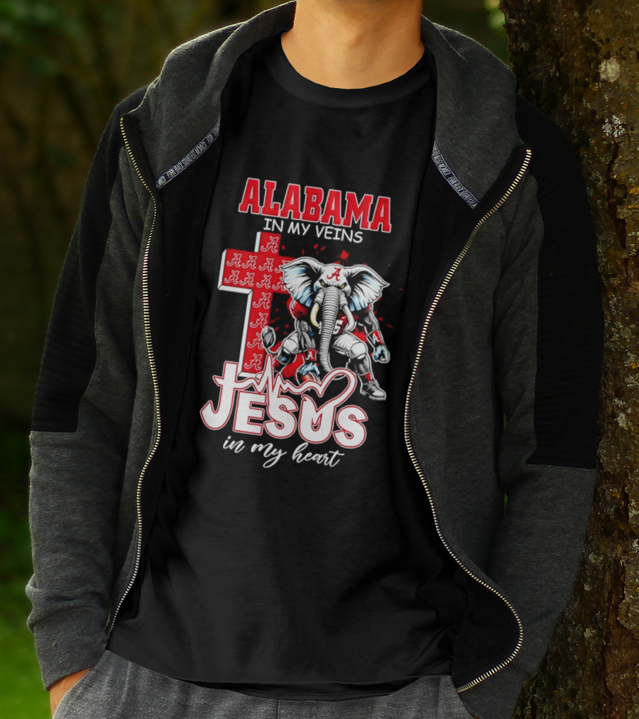 Alabama Crimson Tide In My Veins Jesus In My Heart Elephant Cross T-Shirt