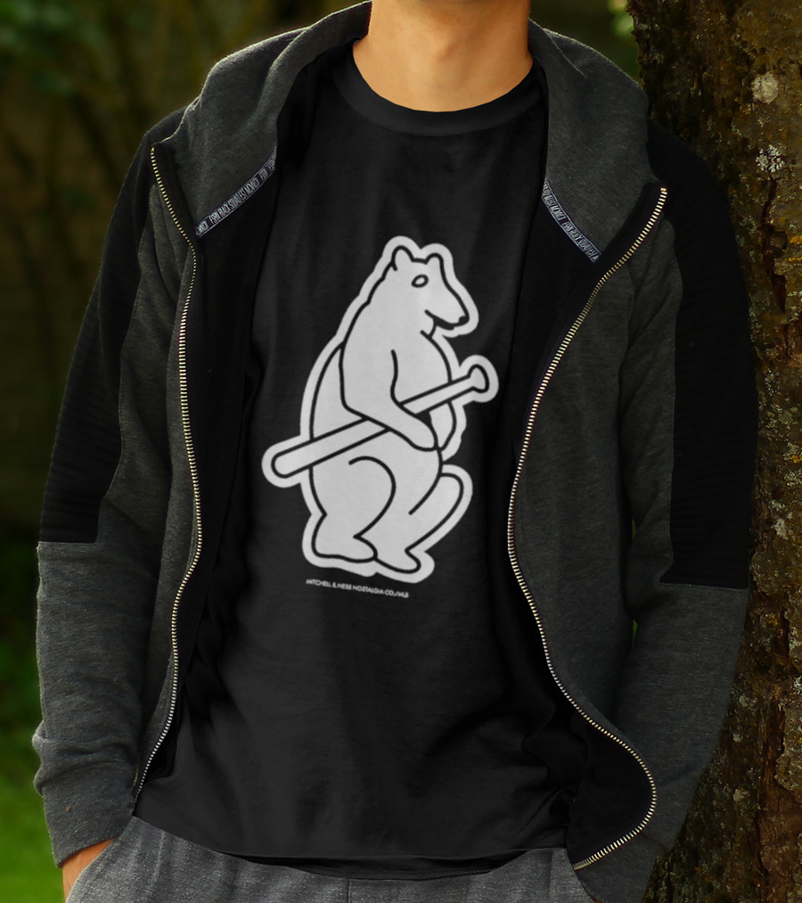 Chicago Cubs Mitchell & Ness Vintage Bear With Bat T-Shirt
