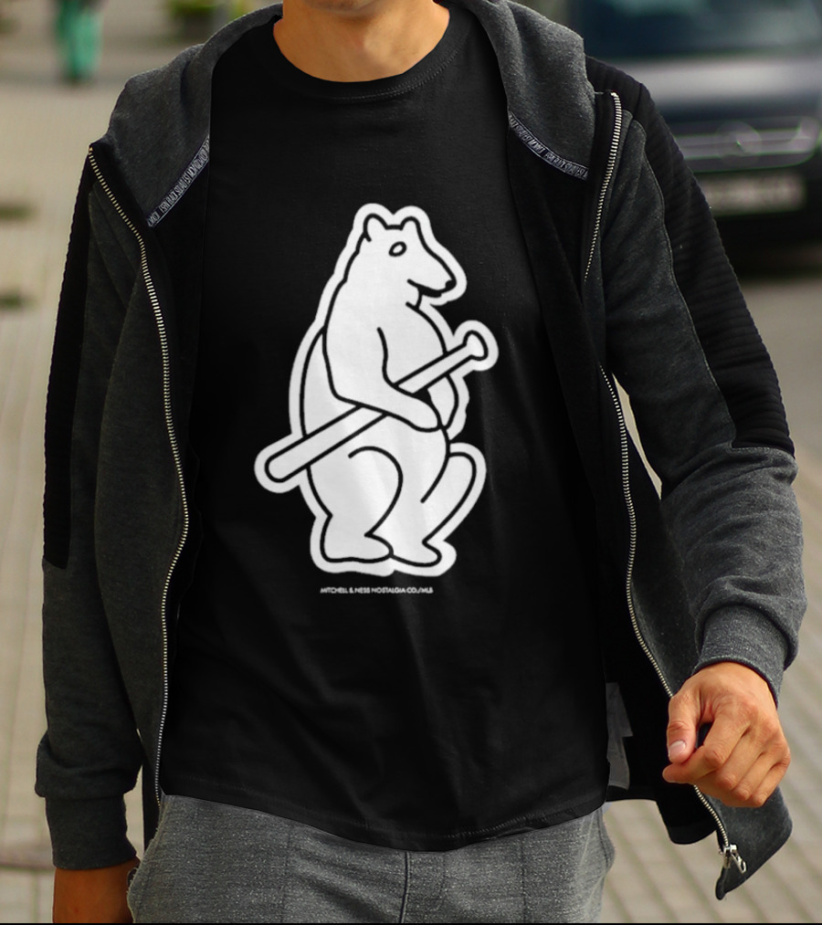 Chicago Cubs Mitchell & Ness Vintage Bear With Bat T-Shirt