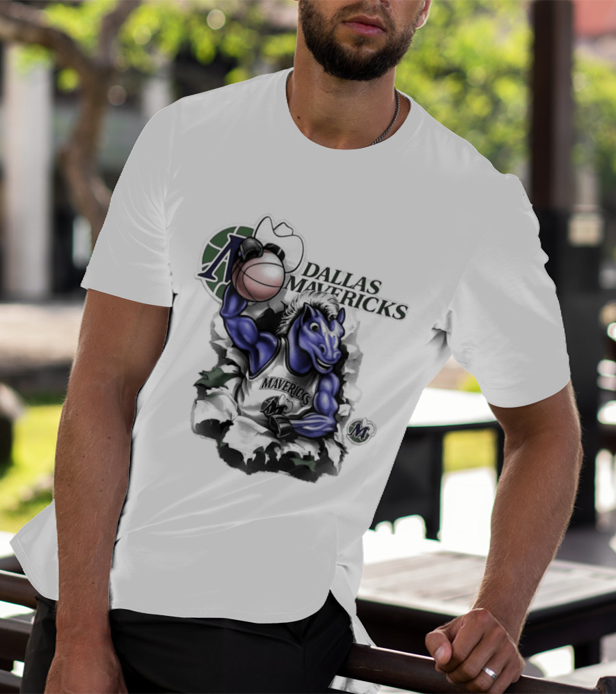 Dallas Mavericks Mitchell & Ness Breakthrough Basketball Horse T-Shirt