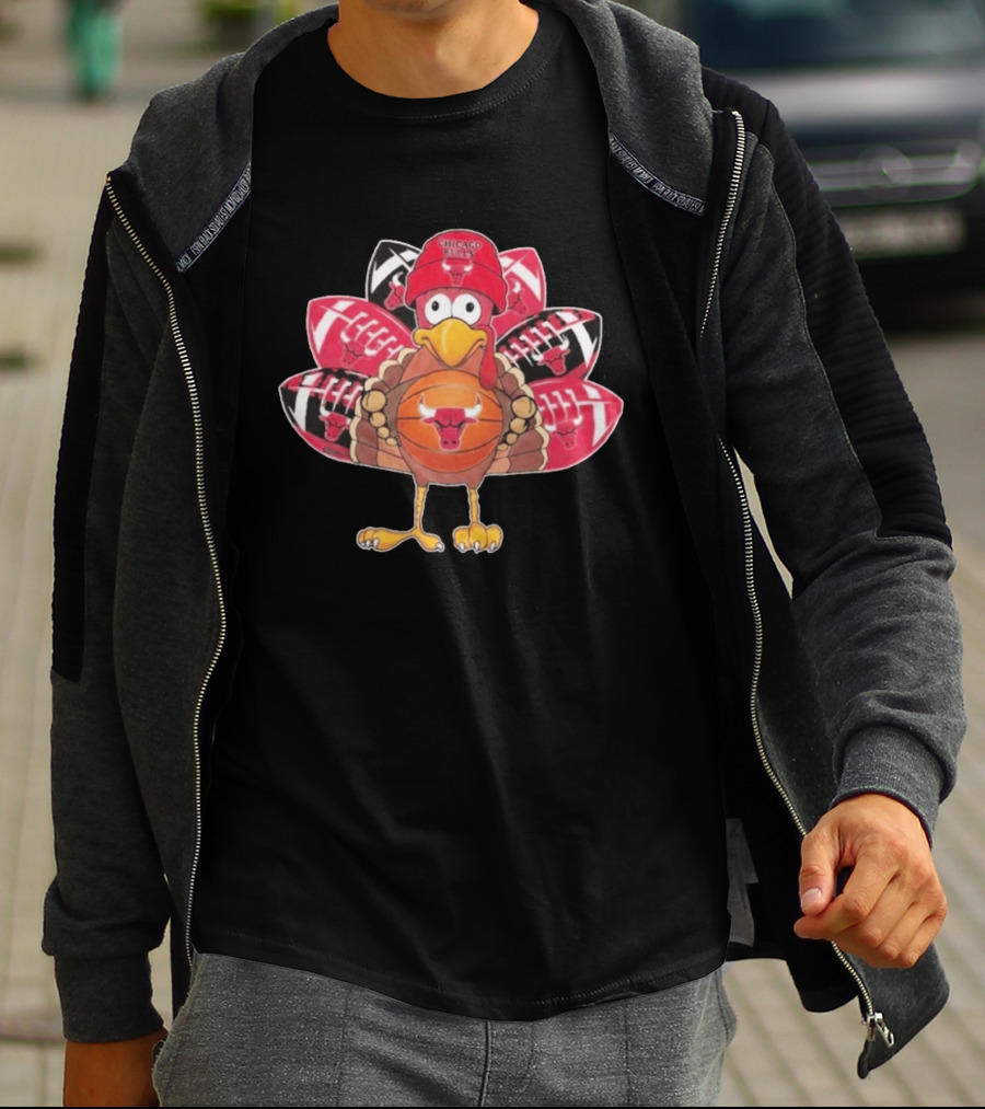 Chicago Bulls Thanksgiving Turkey Basketball Football Fusion T-Shirt
