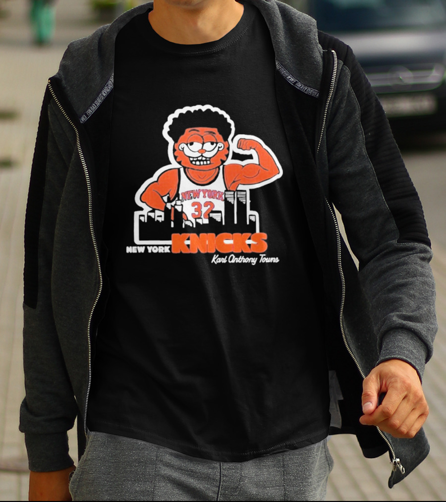 New York Knicks Karl Onthony Towns Cat Basketball Skyline 32 T-Shirt