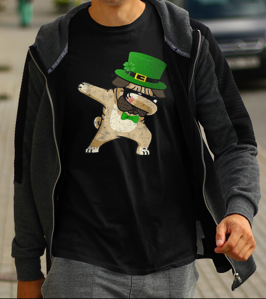 Dabbing Pug With Green Hat For St. Patrick's Day T-Shirt