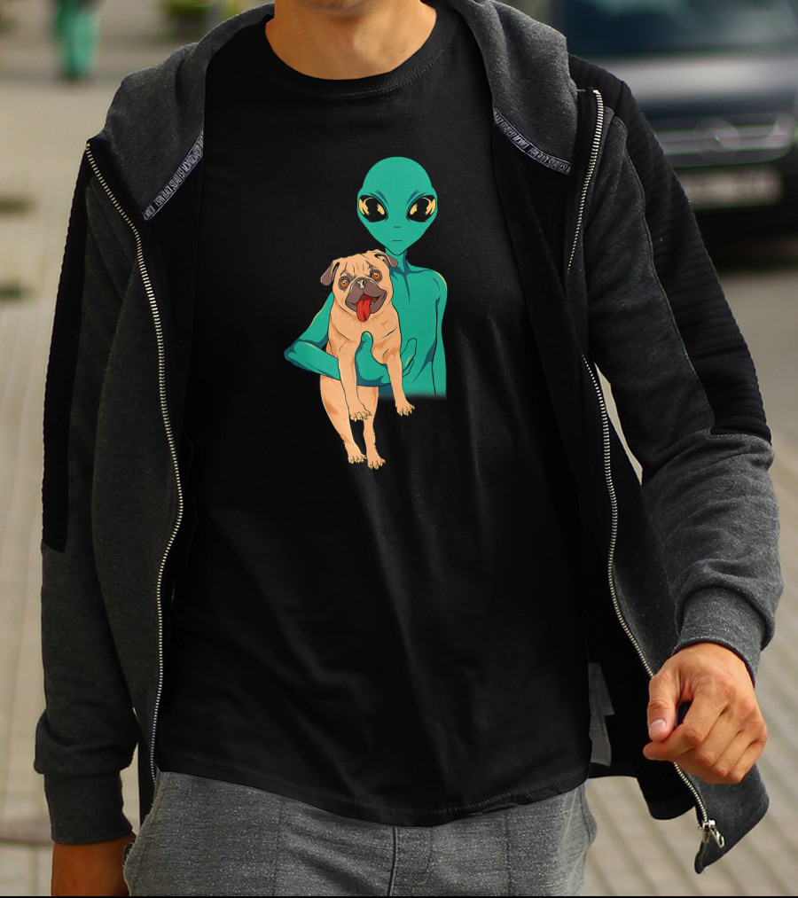 Funny Pug Alien Trippy Dog With Green Extraterrestrial T-Shirt