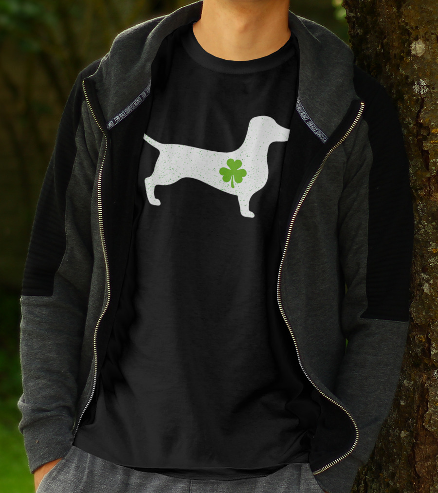 Dachshund St Patricks Day Lucky Mama Mom Dog Shamrock T-Shirt
