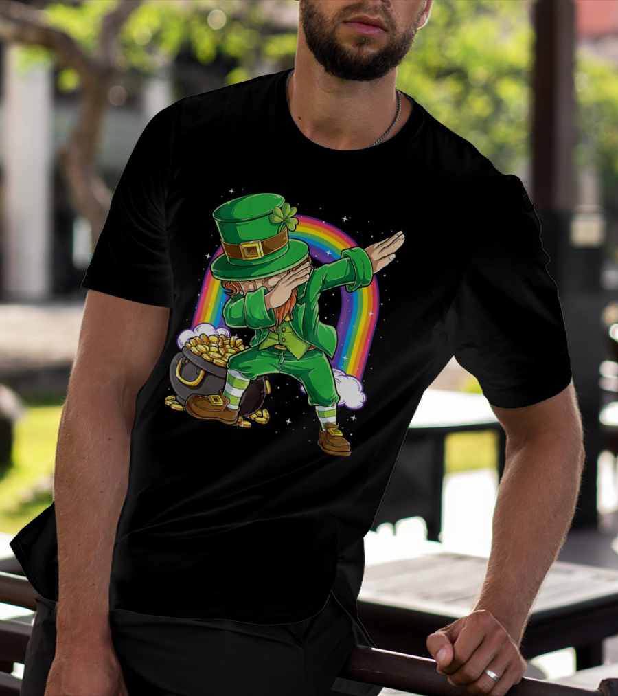 Dabbing Leprechaun St Patricks Day Boys Dab With Pot Of Gold And Rainbow T-Shirt