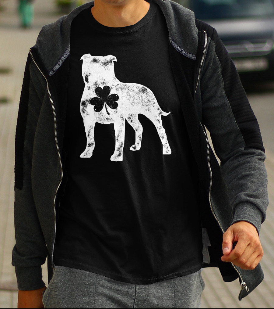 Pit Bull Shamrock St Patricks Day Dog Lover Men T-Shirt