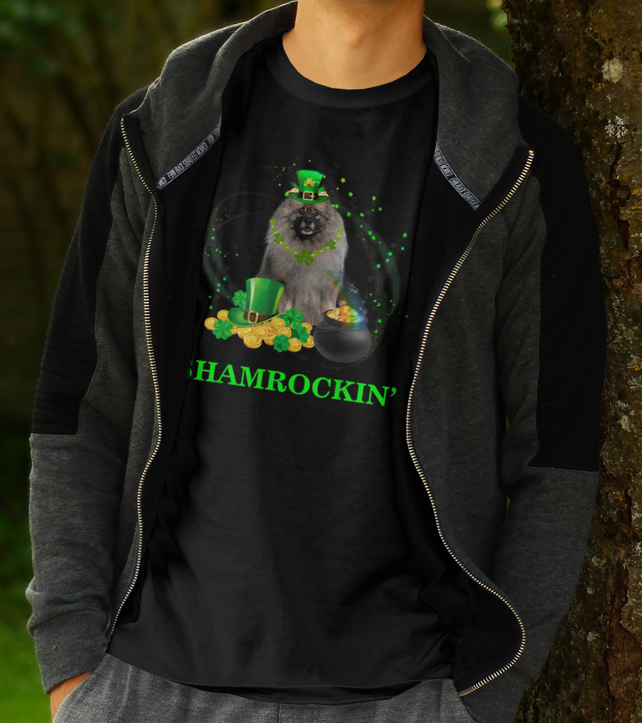 Shamrockin Keeshond St Patricks Day Dog With Green Hat And Gold Coins T-Shirt