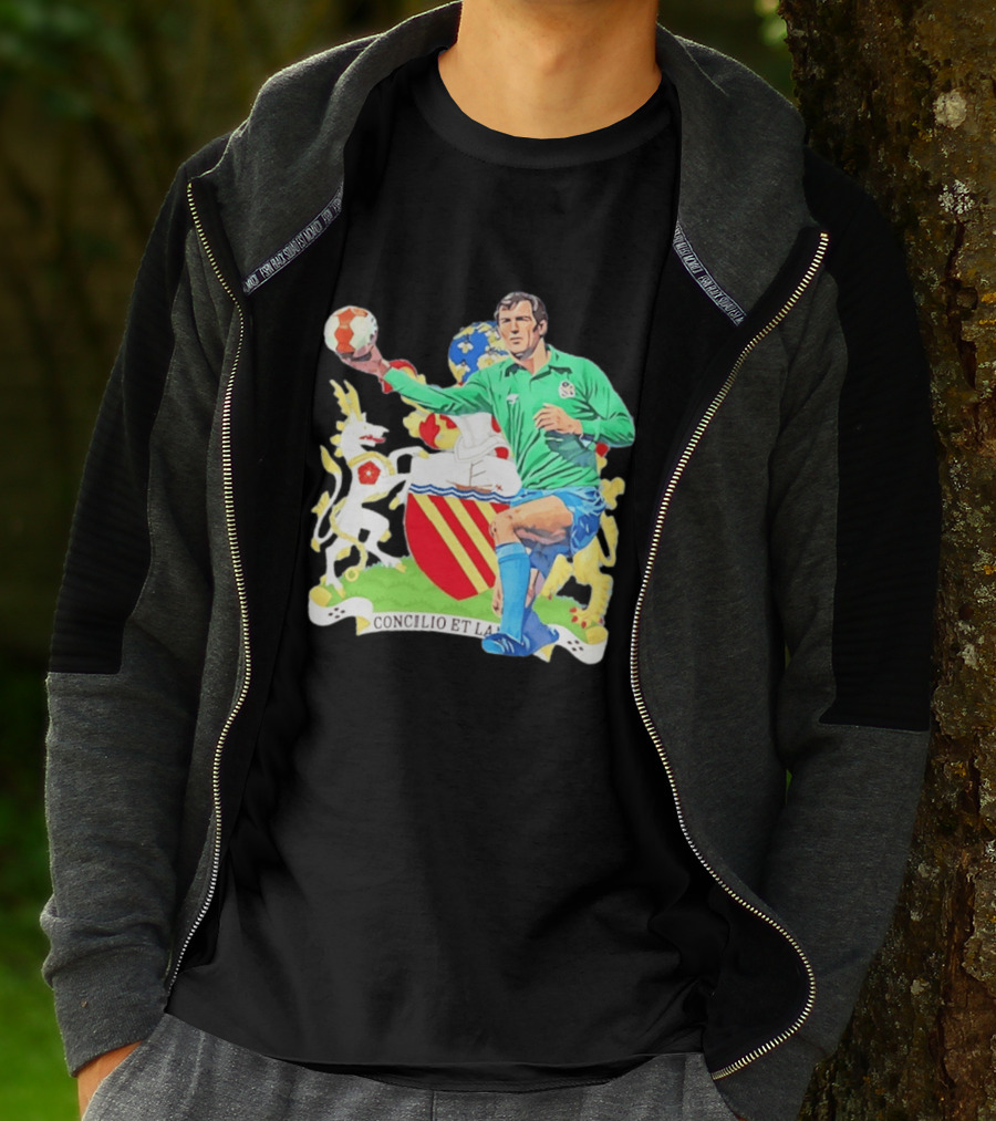 Joe Corrigan Manchester City Goalkeeper Concilio Et Labore Crest T-Shirt