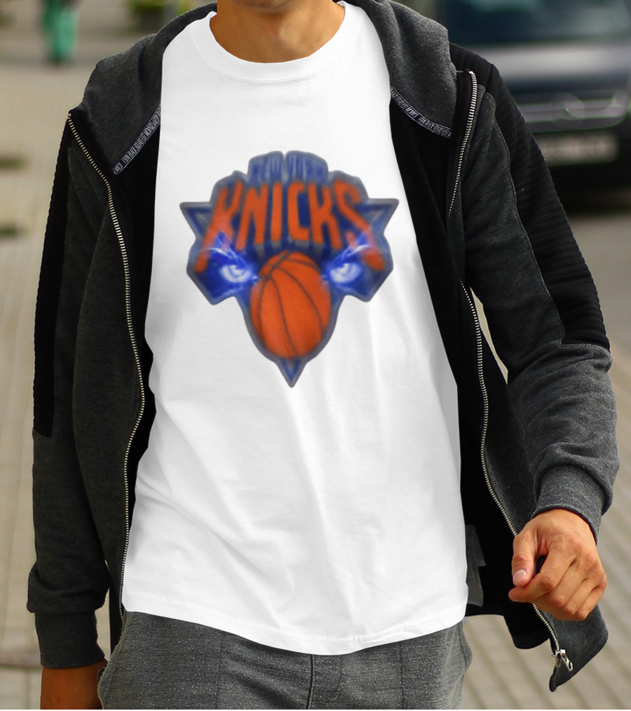 Blurry New York Knicks Basketball With Eye Motif T-Shirt