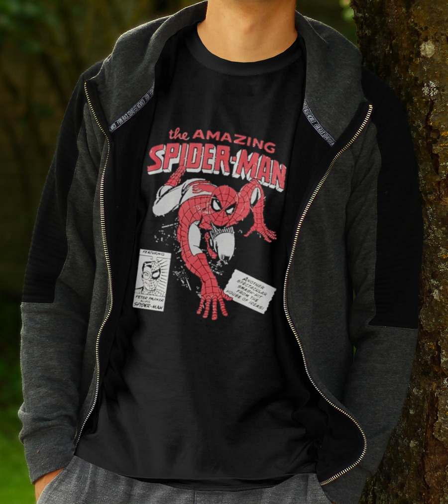 The Amazing Spider Man Peter Parker Dynamic Pose Iconic Comic T-Shirt