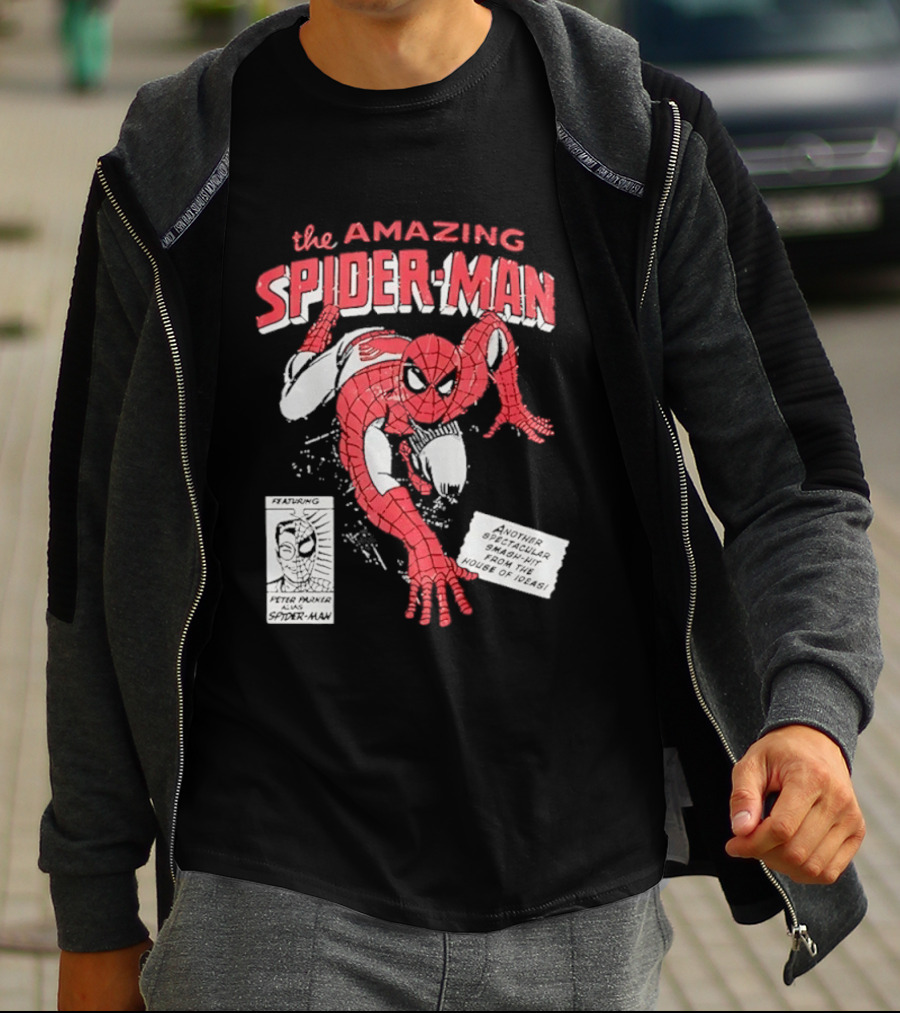 The Amazing Spider Man Peter Parker Dynamic Pose Iconic Comic T-Shirt