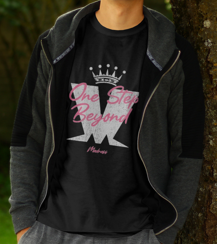 Madness One Step Beyond Crown Pink W T-Shirt