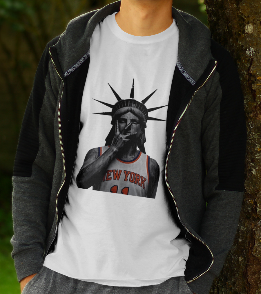 New York Knicks Jalen Brunson Statue Of Liberty Basketball Legend The Wait Is Over T-Shirt
