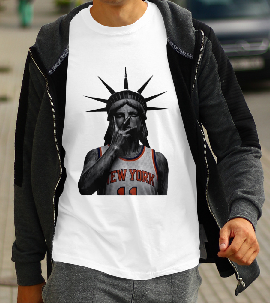 New York Knicks Jalen Brunson Statue Of Liberty Basketball Legend The Wait Is Over T-Shirt
