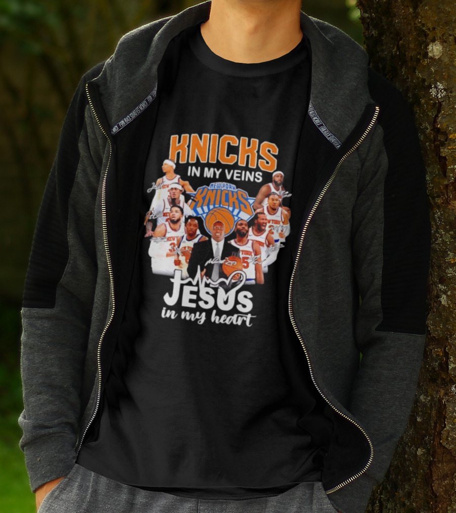 Knicks In My Veins Jesus In My Heart New York Knicks Signatures T-Shirt