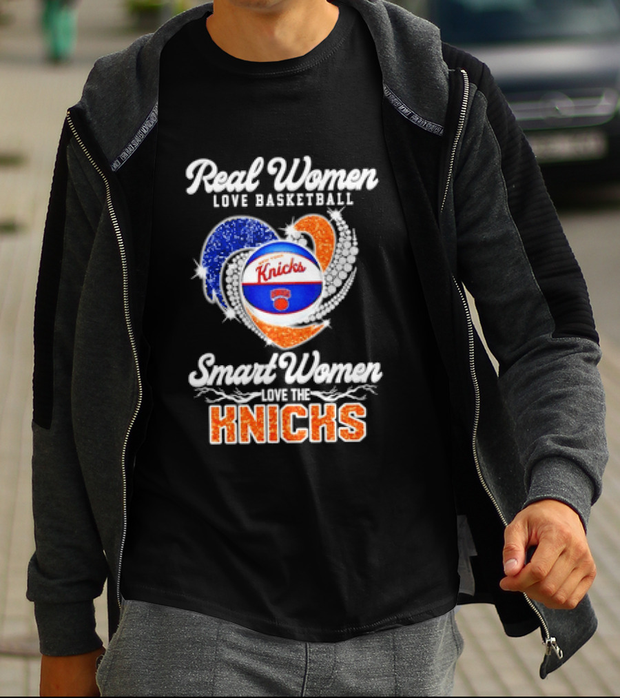 Real Women Love Basketball Smart Women Love The Knicks T-Shirt