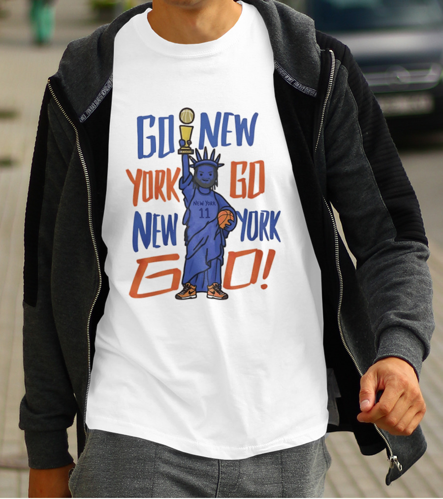 Go New York Go New York Go Jalen Brunson 11 Statue Of Liberty Basketball Trophy T-Shirt