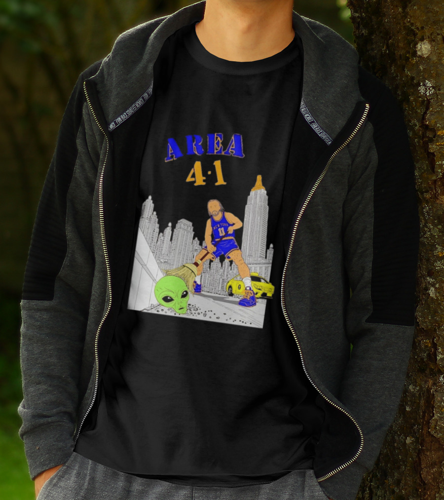 AREA 4 1 Jalen Brunson New York Knicks Vs Alien San Antonio Spurs T-Shirt