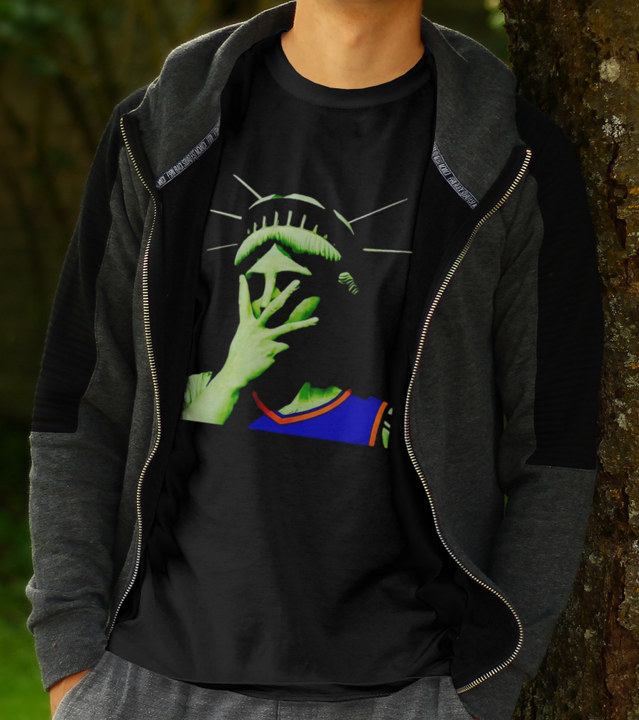 Statue Of Liberty New York Knicks Jersey Facepalm T-Shirt