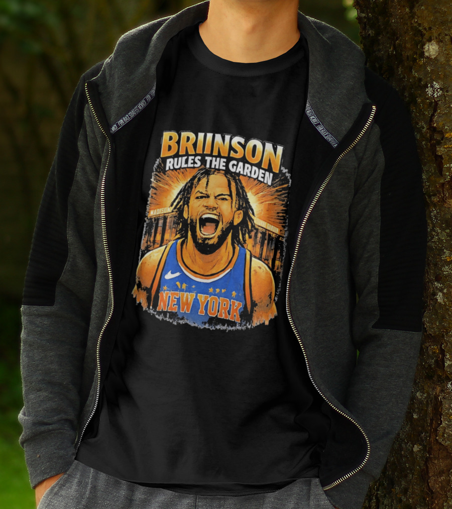 New York Knicks Brunson Rules The Garden Shouting Face Madison Square Garden T-Shirt
