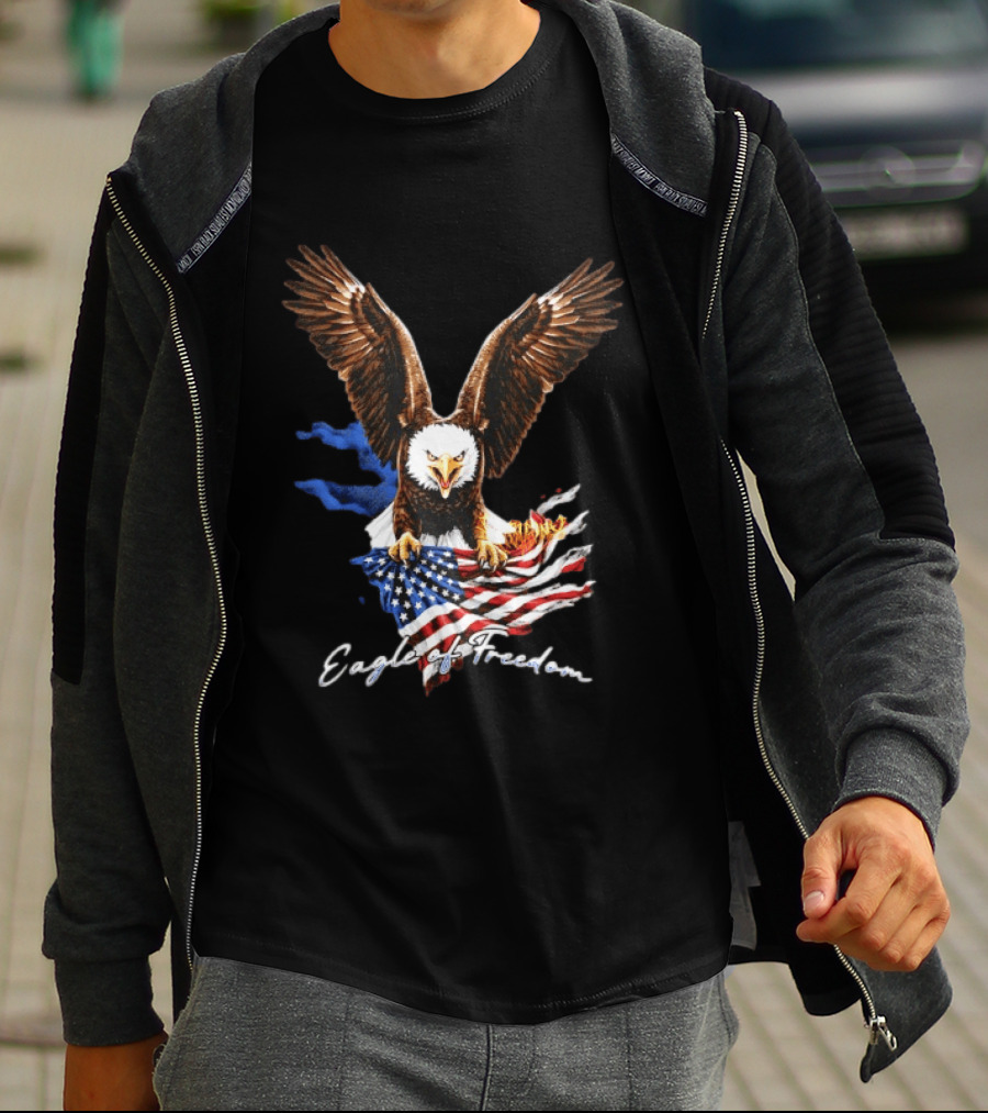 American Eagle Of Freedom Flag Wings Fiery Display T-Shirt