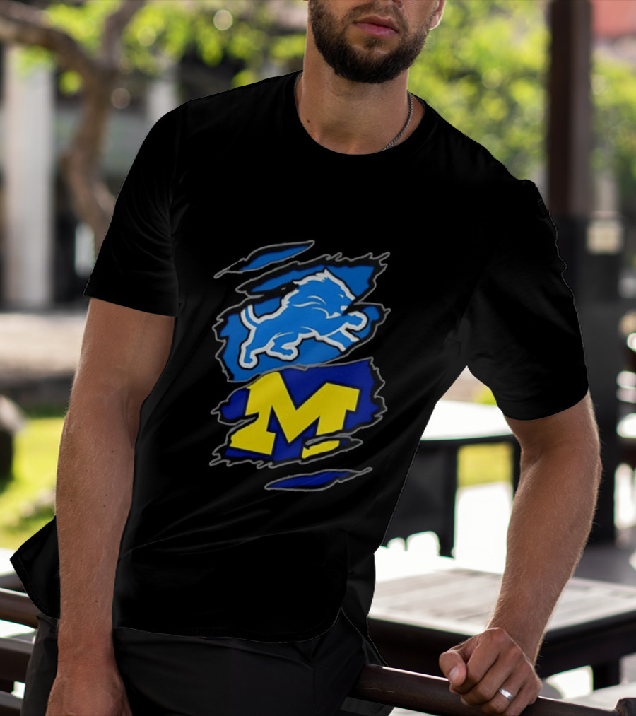 Detroit Lions Michigan Wolverines Two Teams One Heart Scratch T-Shirt