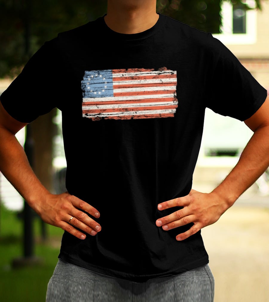 Distressed Vintage Betsy Ross Flag Thirteen Stars Retro Look T-Shirt