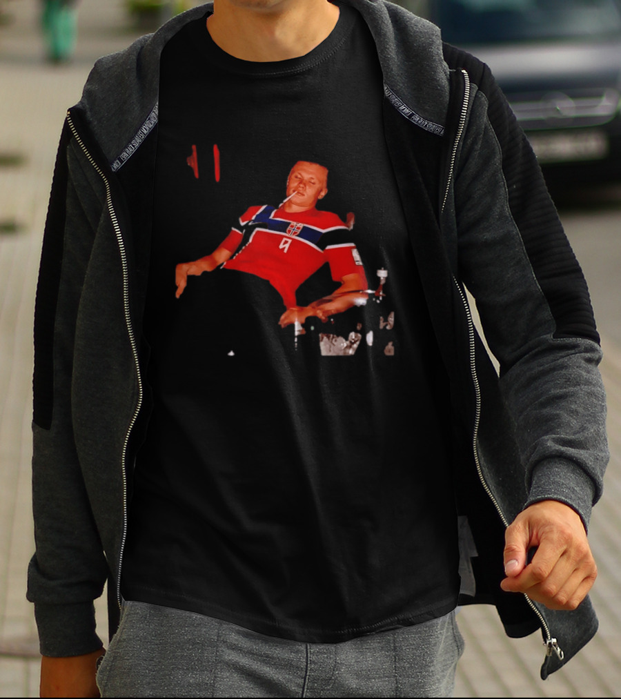 Erling Haaland Norway National Team Norwegian Nights Smoking Footballer T-Shirt