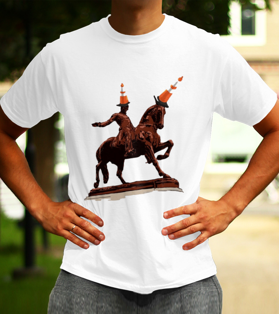 Duke Of Wellington Statue Cone Hat Glasgow Scottish T-Shirt