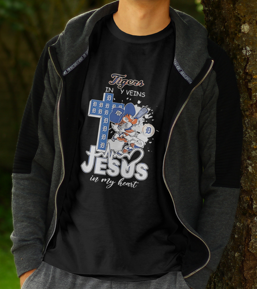 Detroit Tigers In My Veins Jesus In My Heart T-Shirt