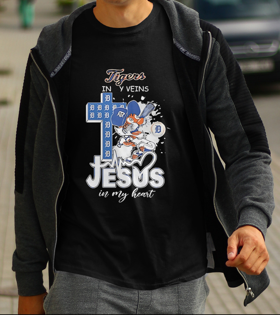 Detroit Tigers In My Veins Jesus In My Heart T-Shirt