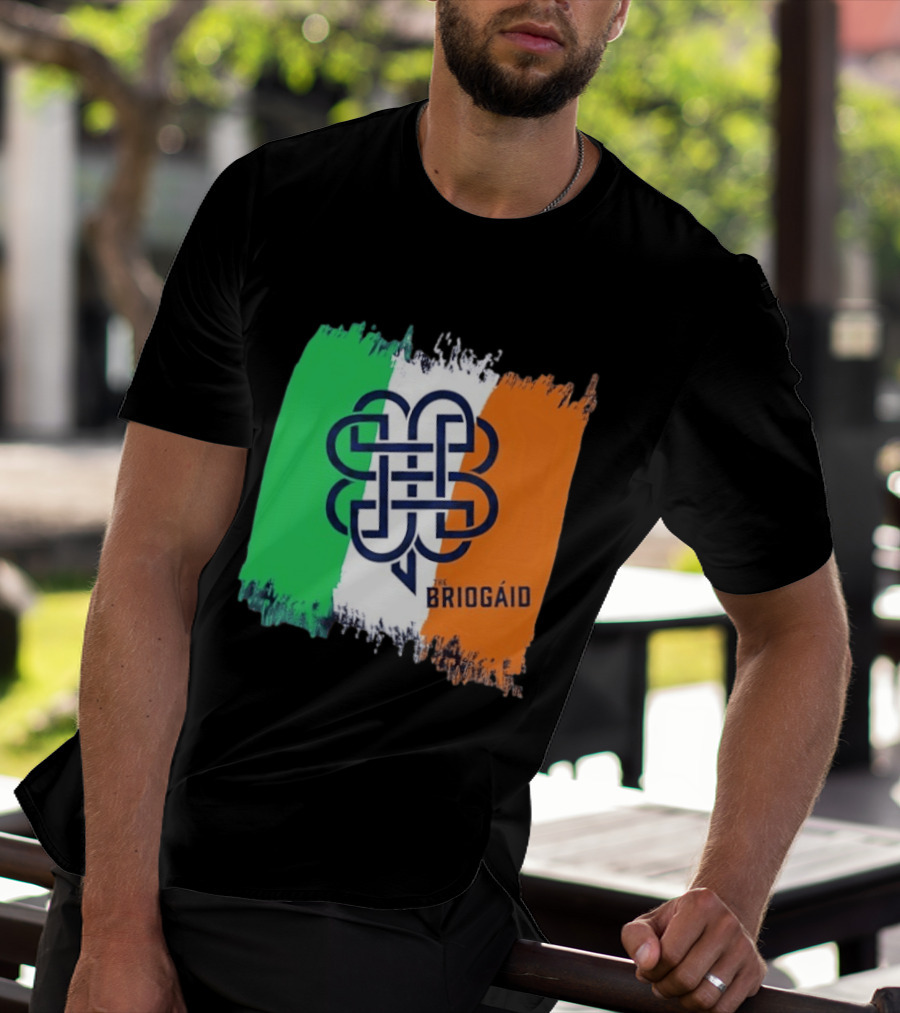The Briogáid Celtic Knot Irish Flag T-Shirt