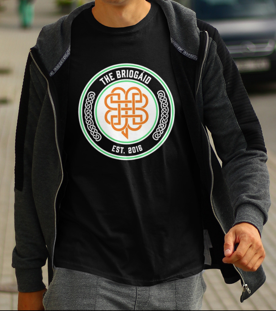 The Briogaid Est. 2016 Celtic Seal Knotwork T-Shirt