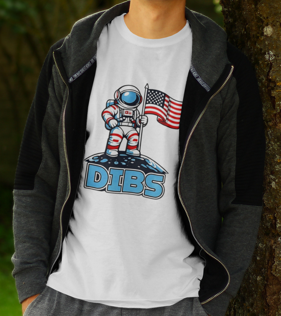 USA Dibs On The Moon Astronaut Space American Flag T-Shirt
