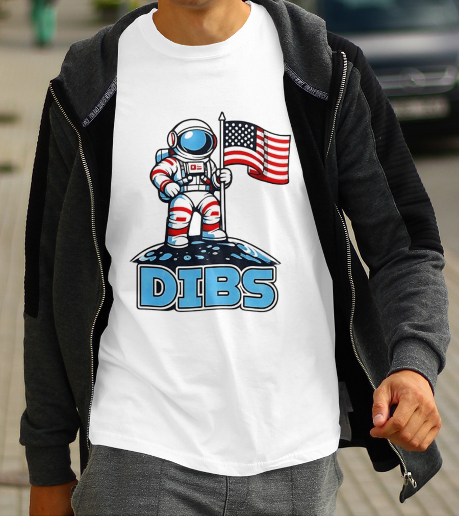 USA Dibs On The Moon Astronaut Space American Flag T-Shirt