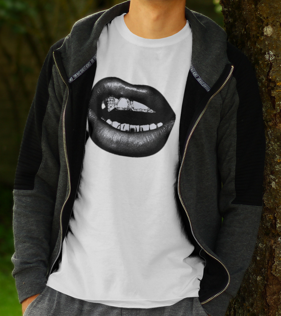 Dallas Cowboys Cheerleaders Black & White Lips Kevin Ozowski T-Shirt