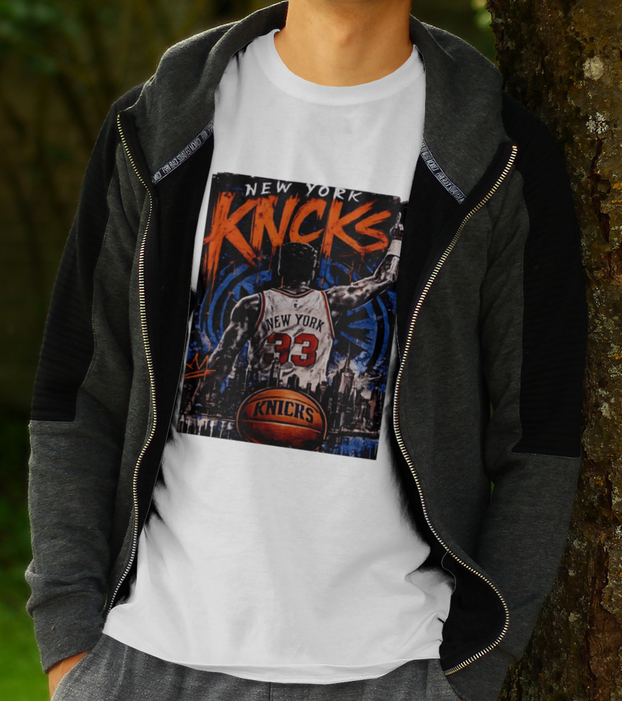 New York Knicks Ewing 33 City Skyline Basketball T-Shirt