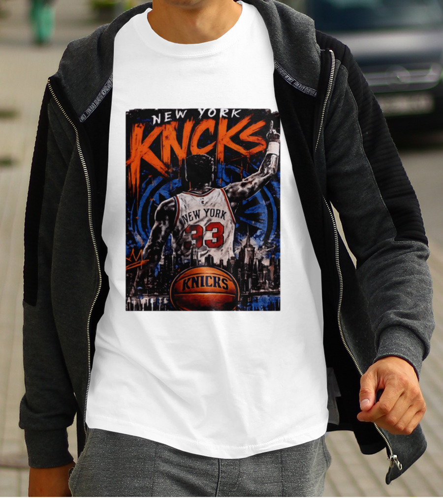 New York Knicks Ewing 33 City Skyline Basketball T-Shirt
