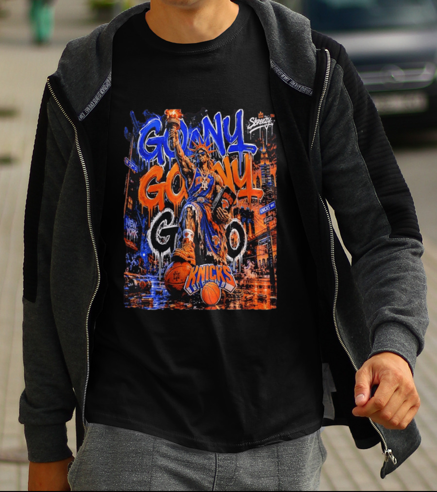 GO NY GO NY GO Knicks Basketball Statue Street T-Shirt