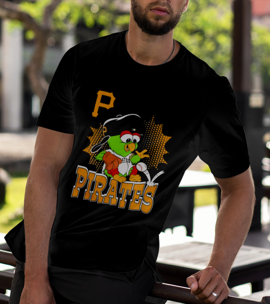 P Pittsburgh Pirates MLB Team Parrot Baseball T-Shirt