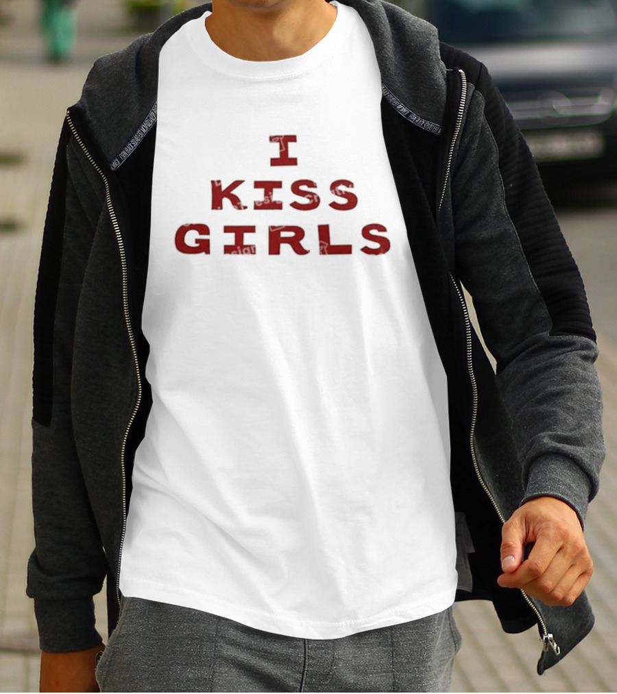 I Kiss Girls Amber Grappy Finding Emily T-Shirt