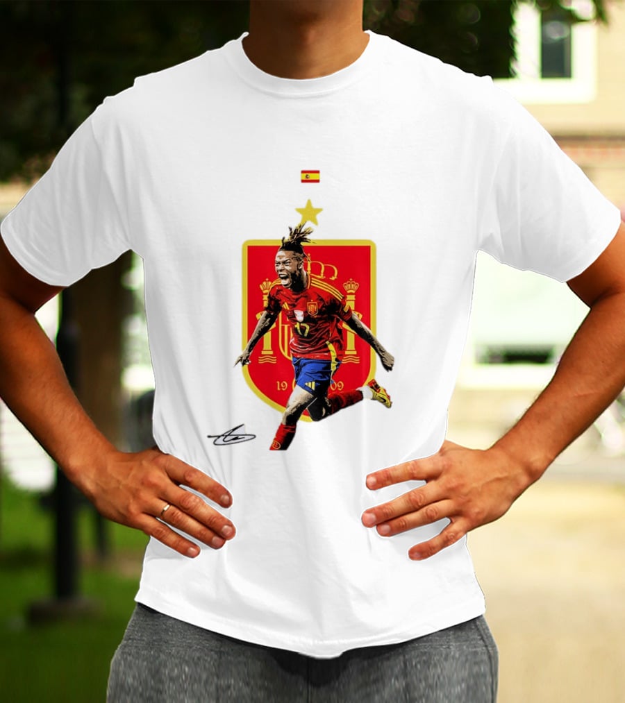 Nico Williams España Número 19 Escudo De La Selección Española Flag T-Shirt